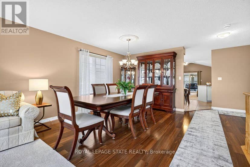 272 Gatestone Drive — photo 17 of 40