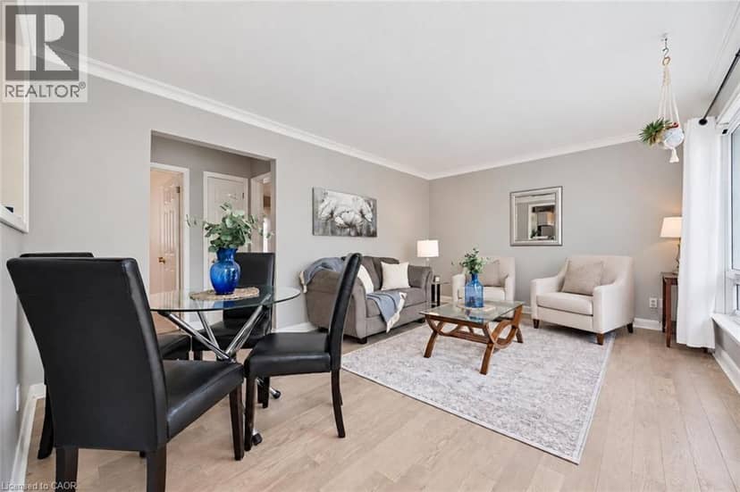 41 PRINCE CHARLES Drive, Georgetown, photo 3