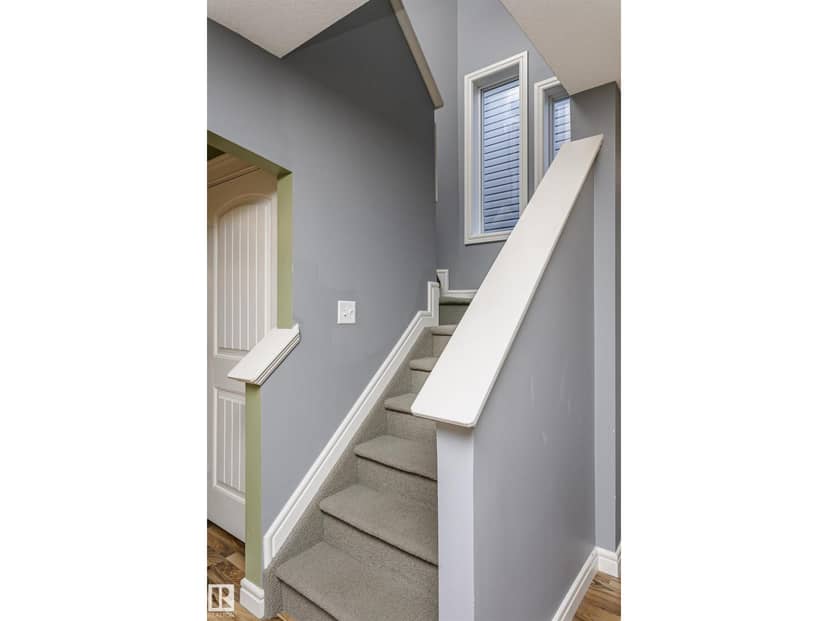 12051 18 AV SW SW — photo 15 of 40