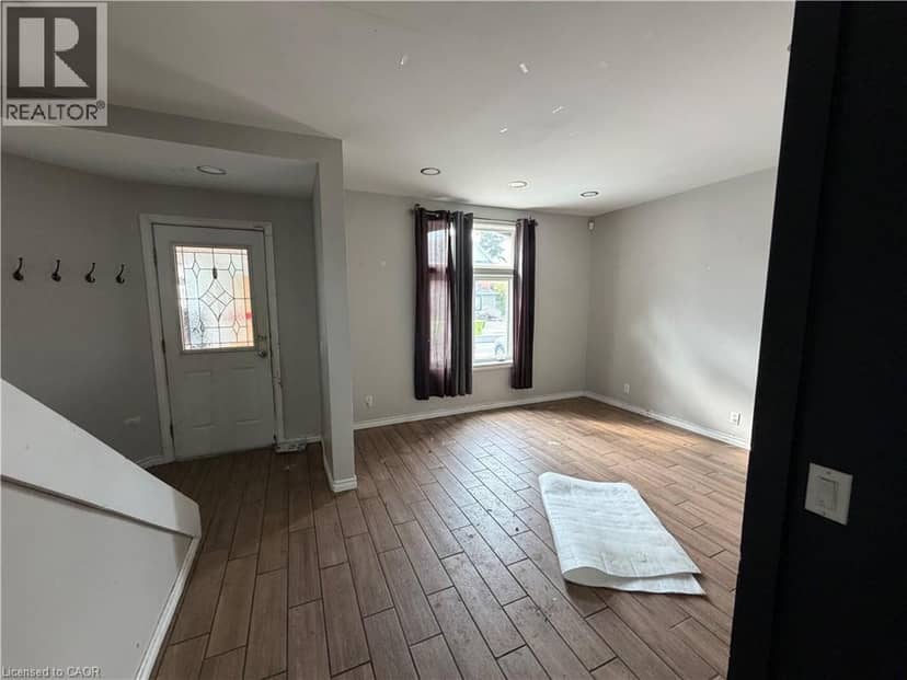 160 ALBERT Street E, Sault Ste. Marie, photo 3