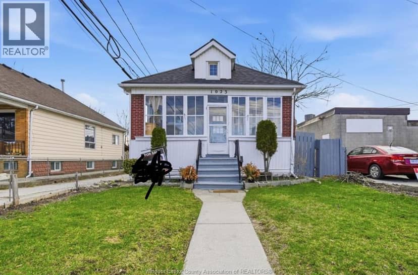 1023 Hall Avenue, Windsor