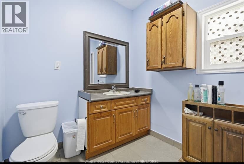 1023 Hall Avenue — photo 14 of 19
