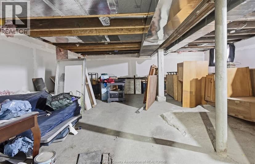 1023 Hall Avenue — photo 17 of 19