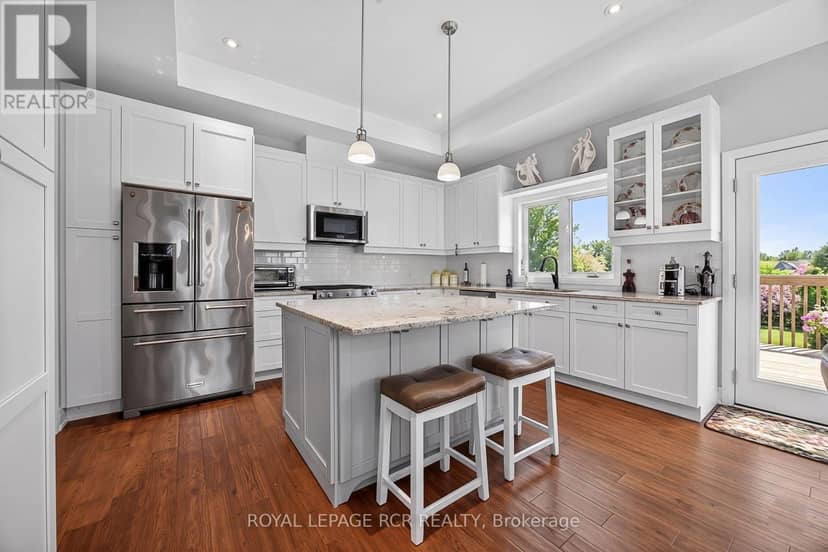 3 Thoroughbred Drive — photo 11 of 40