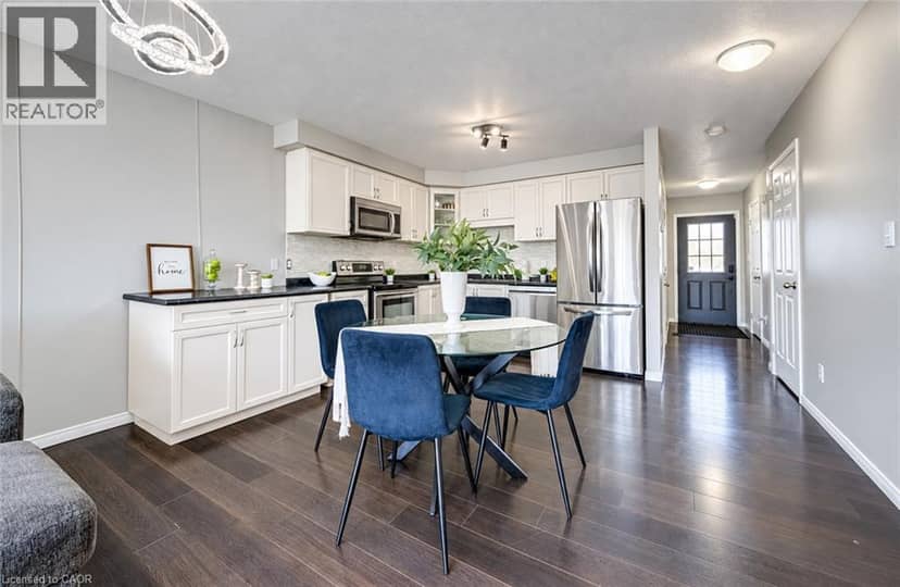 63 SORRENTO Street, Kitchener, photo 7
