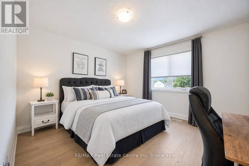 70 Imrie Road — photo 13 of 19