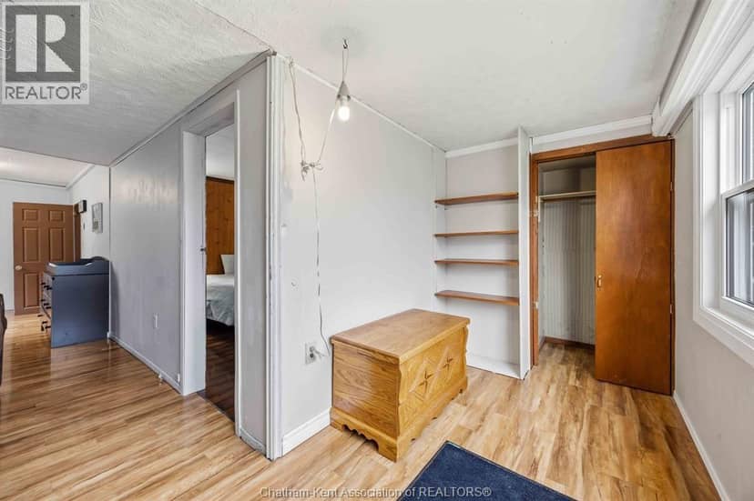 535 Richmond STREET — photo 9 of 40