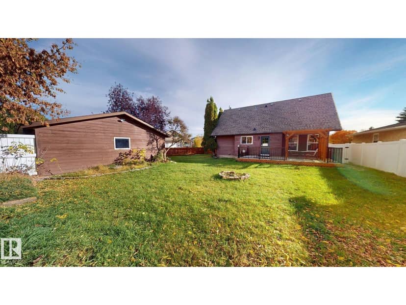 240 Humberstone Rd NW, Edmonton, photo 2