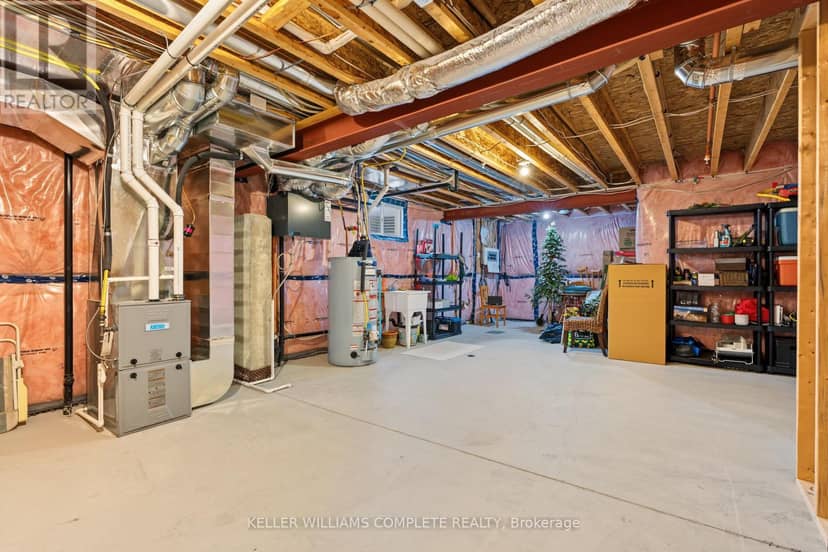 21 - 17 Ridgeview Crescent — photo 31 of 40