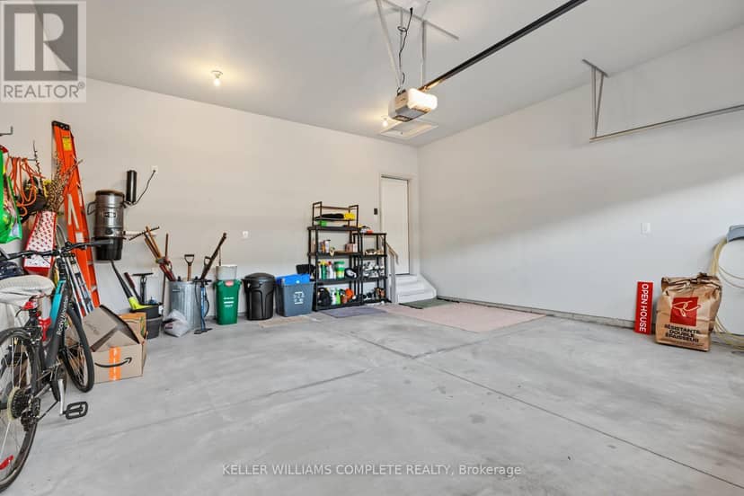 21 - 17 Ridgeview Crescent — photo 35 of 40