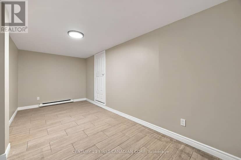 29 - 625 Griffith Street — photo 29 of 39