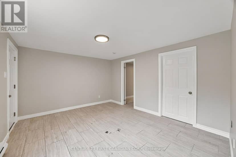 29 - 625 Griffith Street — photo 31 of 39
