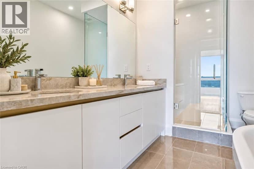 138 EAST Street Unit# 4 — photo 8 of 10