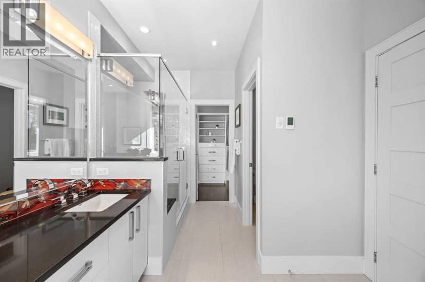 2750 26 Avenue SW — photo 30 of 40