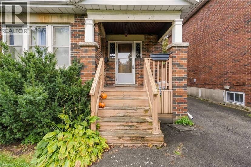 44 DALEWOOD Crescent, Hamilton, photo 2