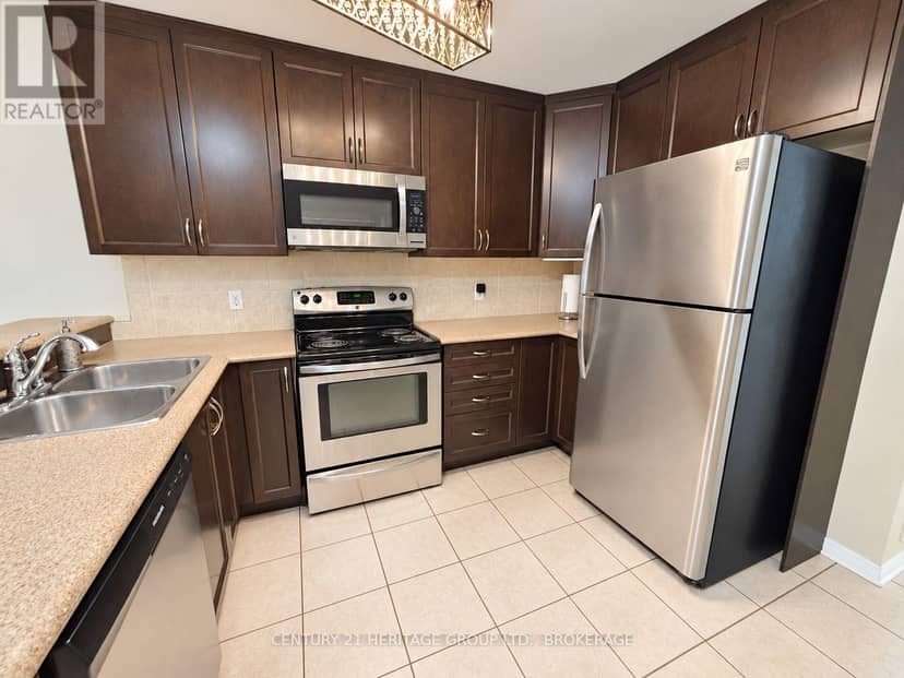 182 - 150 Urbancrest Private — photo 15 of 24
