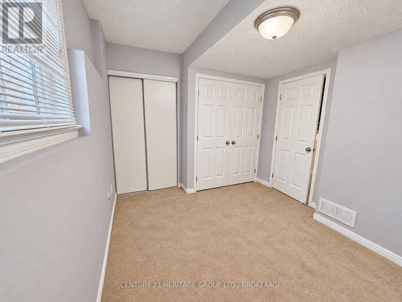 182 - 150 Urbancrest Private — photo 17 of 24