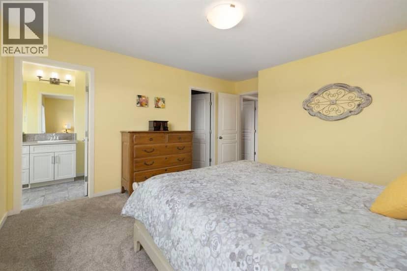 719 Mahogany Boulevard SE — photo 24 of 40