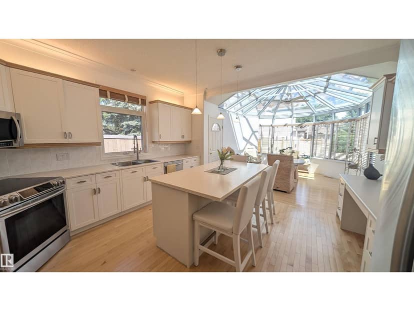 8 Butterworth Pt NW — photo 17 of 32