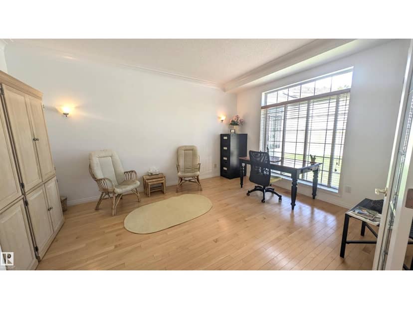 8 Butterworth Pt NW, Edmonton, photo 6