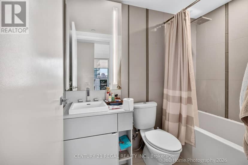 2011 - 101 Peter Street — photo 19 of 25