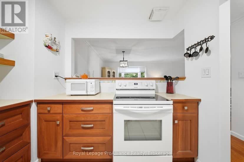 311C - 223 North Park Street — photo 14 of 40