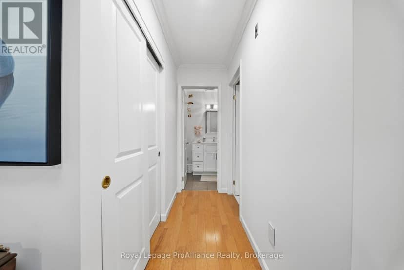 311C - 223 North Park Street — photo 29 of 40