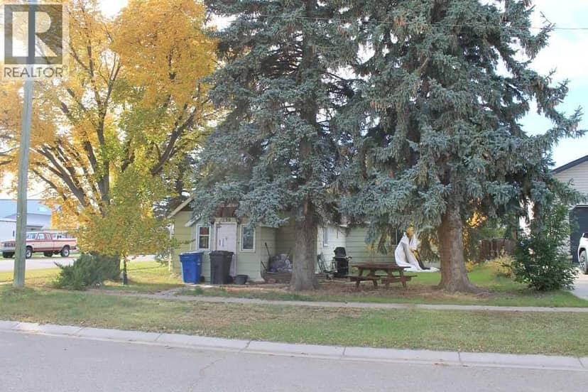 136 1st Street W, Duchess, photo 2