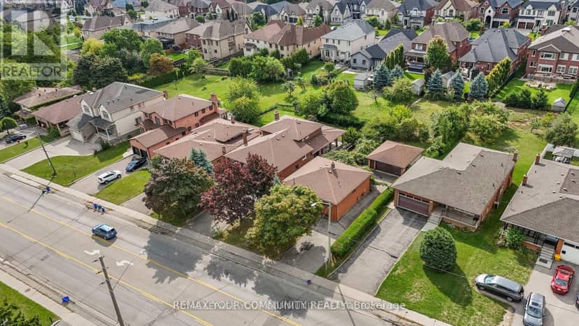 221 Elgin Mills Road W — photo 29 of 40