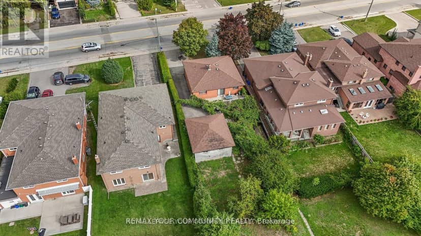 221 Elgin Mills Road W — photo 32 of 40