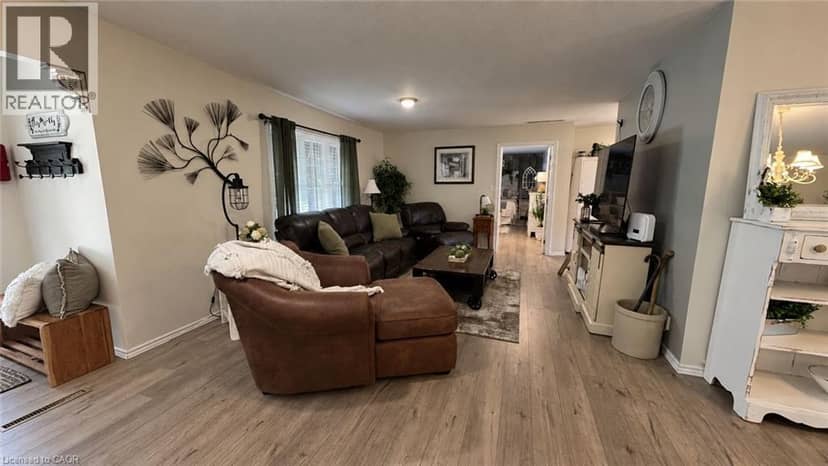 22815 EASTLAWN Road — photo 3 of 22
