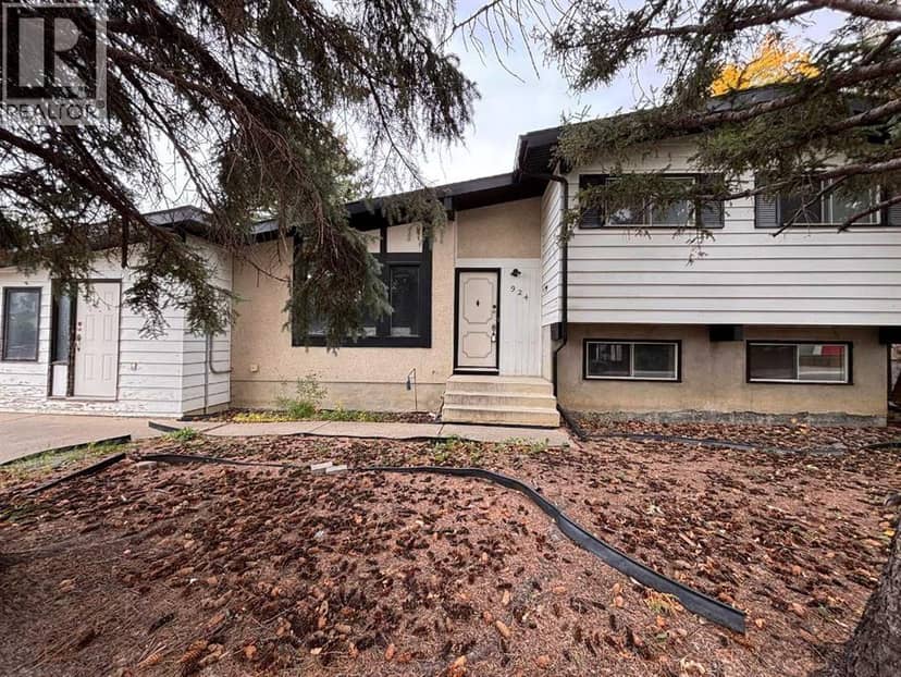 924 19B Avenue, Coaldale