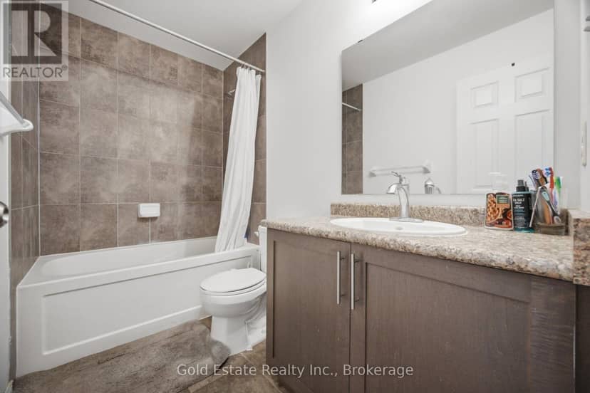 85 - 135 Hardcastle Drive — photo 36 of 40