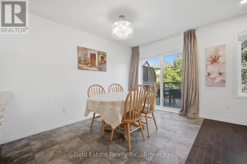 85 - 135 Hardcastle Drive — photo 21 of 40
