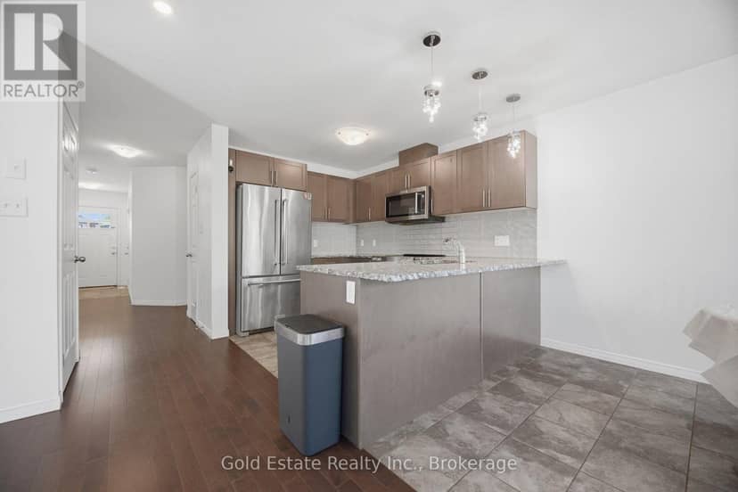 85 - 135 Hardcastle Drive — photo 9 of 40