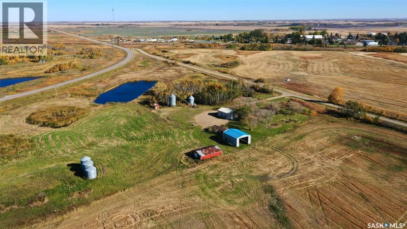 Country Mile Acres - RM of Spy Hill — photo 2 of 40