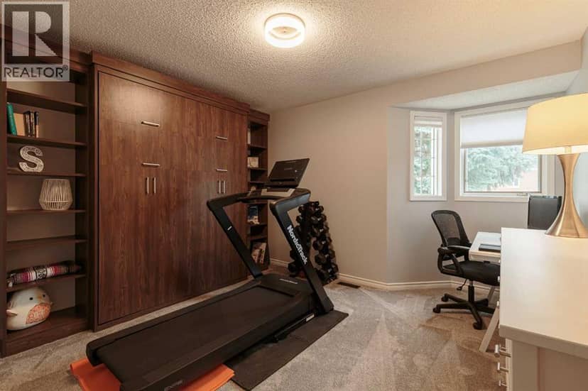 7 Richelieu Court SW — photo 26 of 40