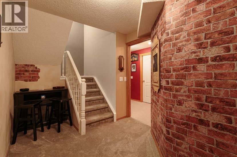 7 Richelieu Court SW — photo 31 of 40