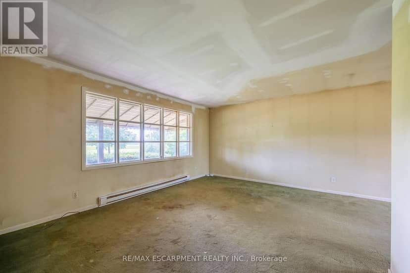 107 Erie Street — photo 11 of 26