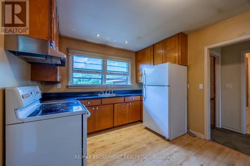 107 Erie Street — photo 14 of 26