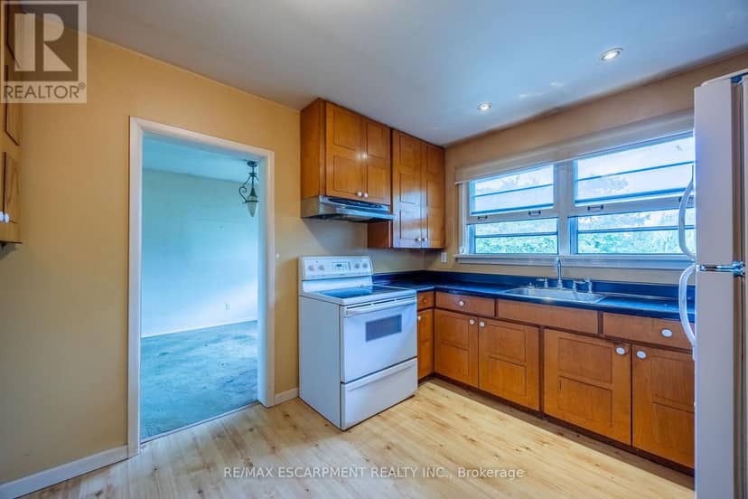 107 Erie Street — photo 16 of 26