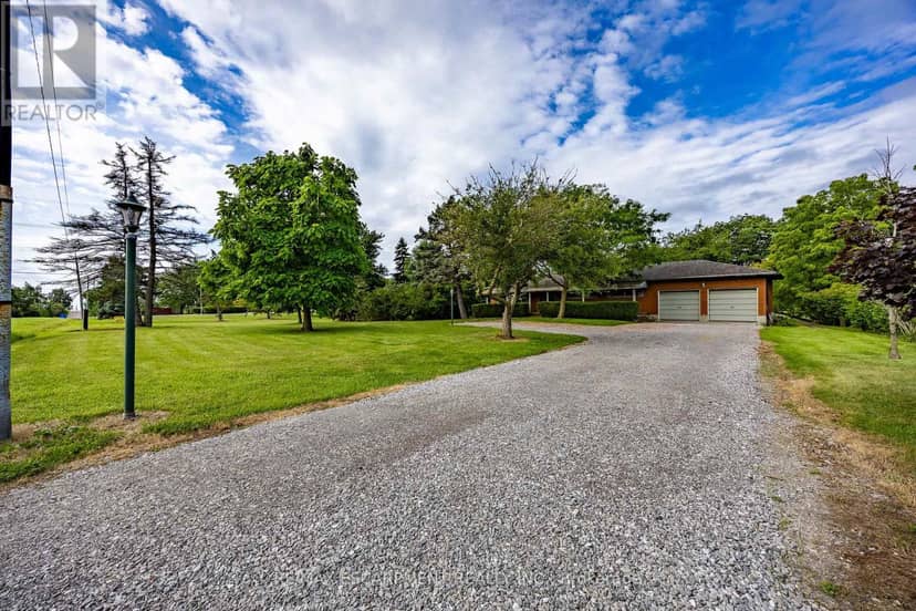 107 Erie Street, Haldimand, photo 2