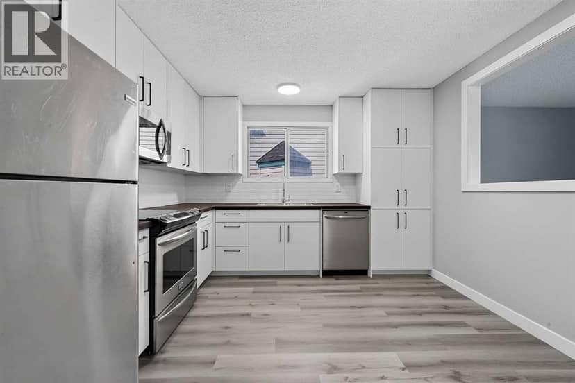 723 55 Avenue SW — photo 17 of 40