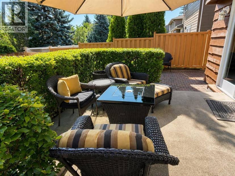 544 Willingdon Boulevard SE — photo 35 of 39