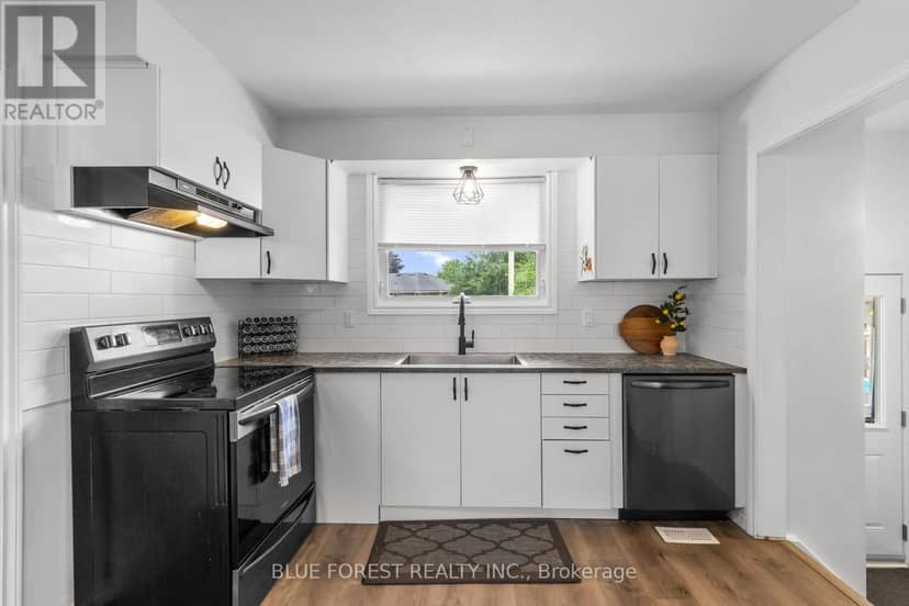 42 Dunwich Drive — photo 10 of 34