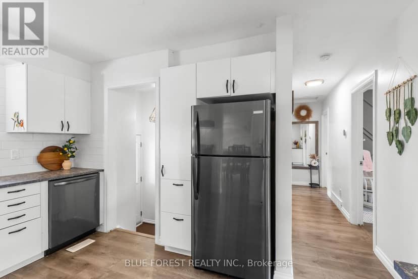 42 Dunwich Drive — photo 11 of 34