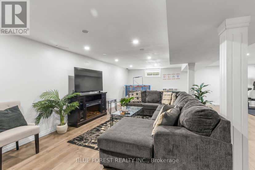 42 Dunwich Drive — photo 25 of 34