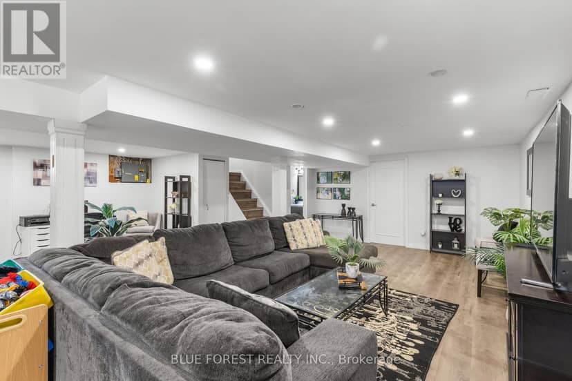 42 Dunwich Drive — photo 26 of 34