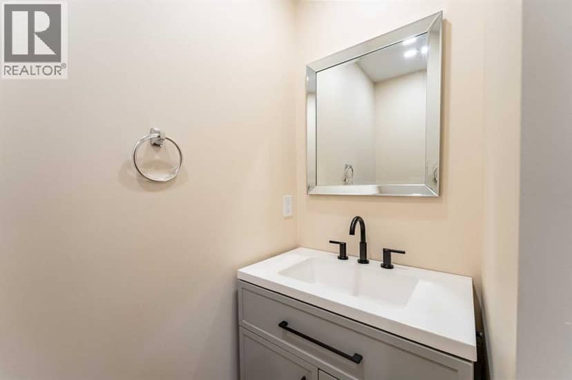 7415 26A Street SE — photo 33 of 37