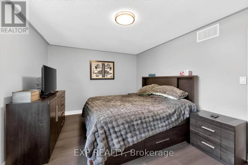 2345 Southcott Road — photo 19 of 39